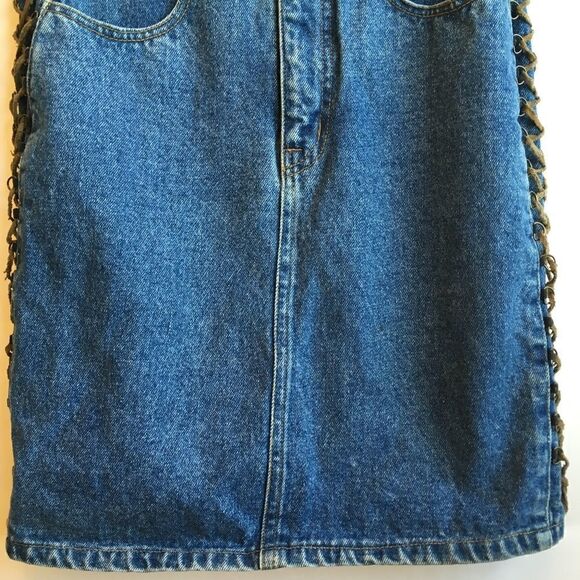 VINTAGE JORDACHE JEAN SKIRT WITH LEATHER LACING - Picture 6 of 8